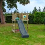 Immagine di Plus Play Spielturm mit Schaukelbalken und grauschwarzer Rutsche 460 x 395 x 200 cm