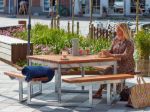 Immagine di Plus Twist Sitzgruppe Picknicktisch mit 4 Rückenlehnen Thermowood 227 cm