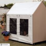 Bild von Plus Spielhaus Shelter auf Rädern 120 x 203 x 198cm